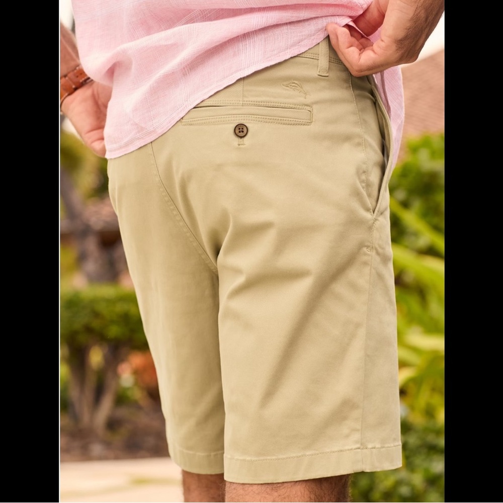 NWT Tommy Bahama Boracay Island Chino 9-Inch Shorts in Stone Khaki - Picture 4 of 8